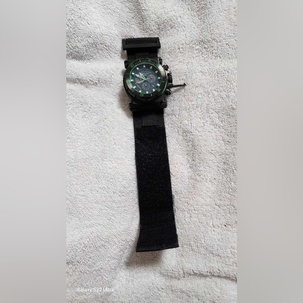 Invicta Watch - Green and black preowned - big face - Picture 4 of 5